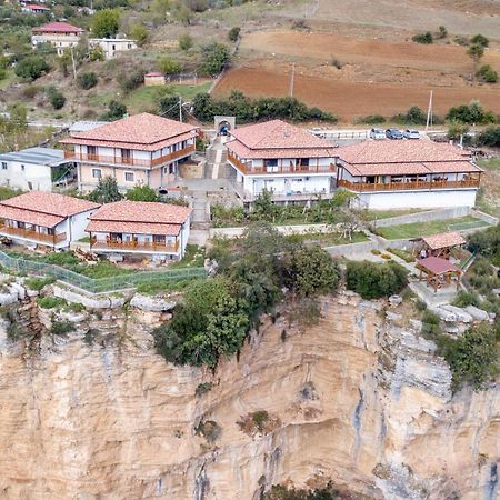 Guest House Bracaj Zhaban Exterior foto